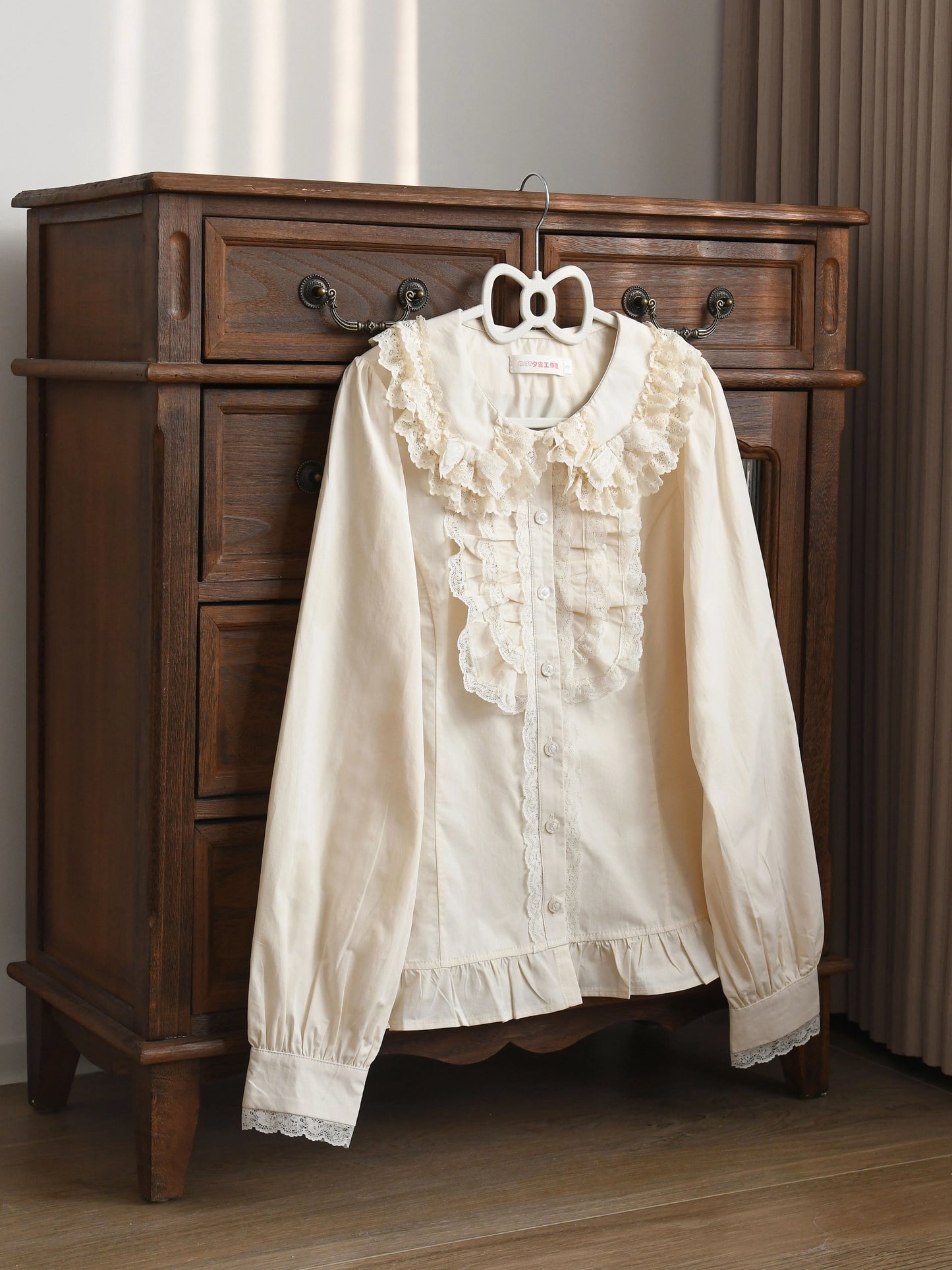 Half Sugar Milk Cake Blouse