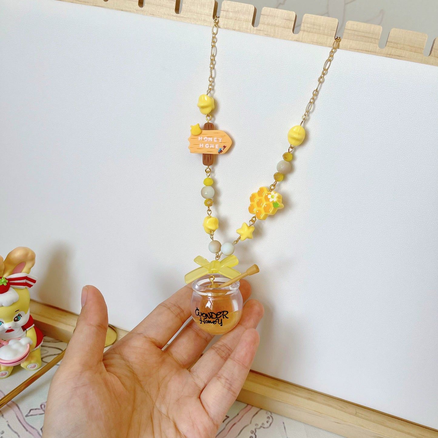 Sakuragi - Honeypot Necklace