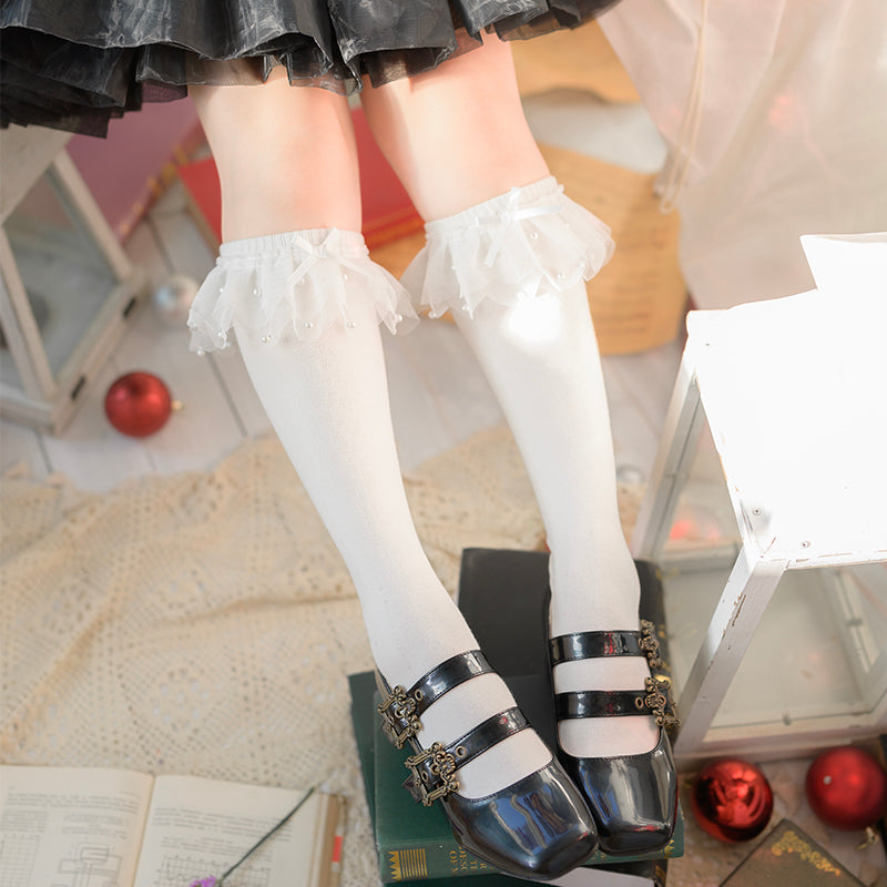 Pearl Flounce Socks