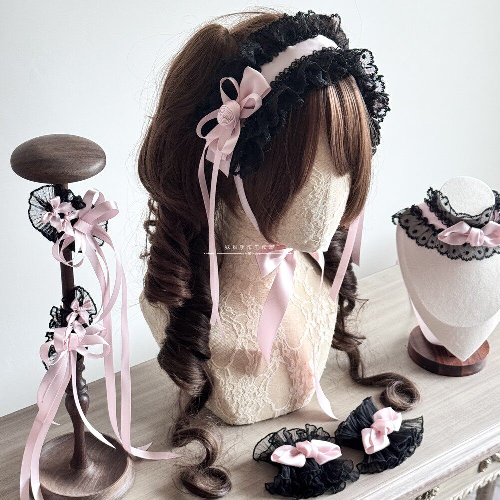 Lolita Headdress, Hairclips, Wrist cuffs and Choker