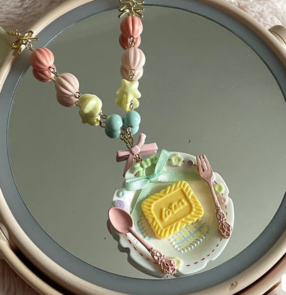 Dinner Plate Necklace