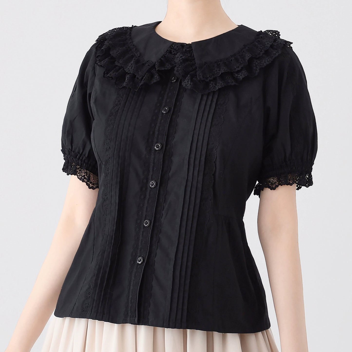 Hyde Garden Short Sleeves Blouse