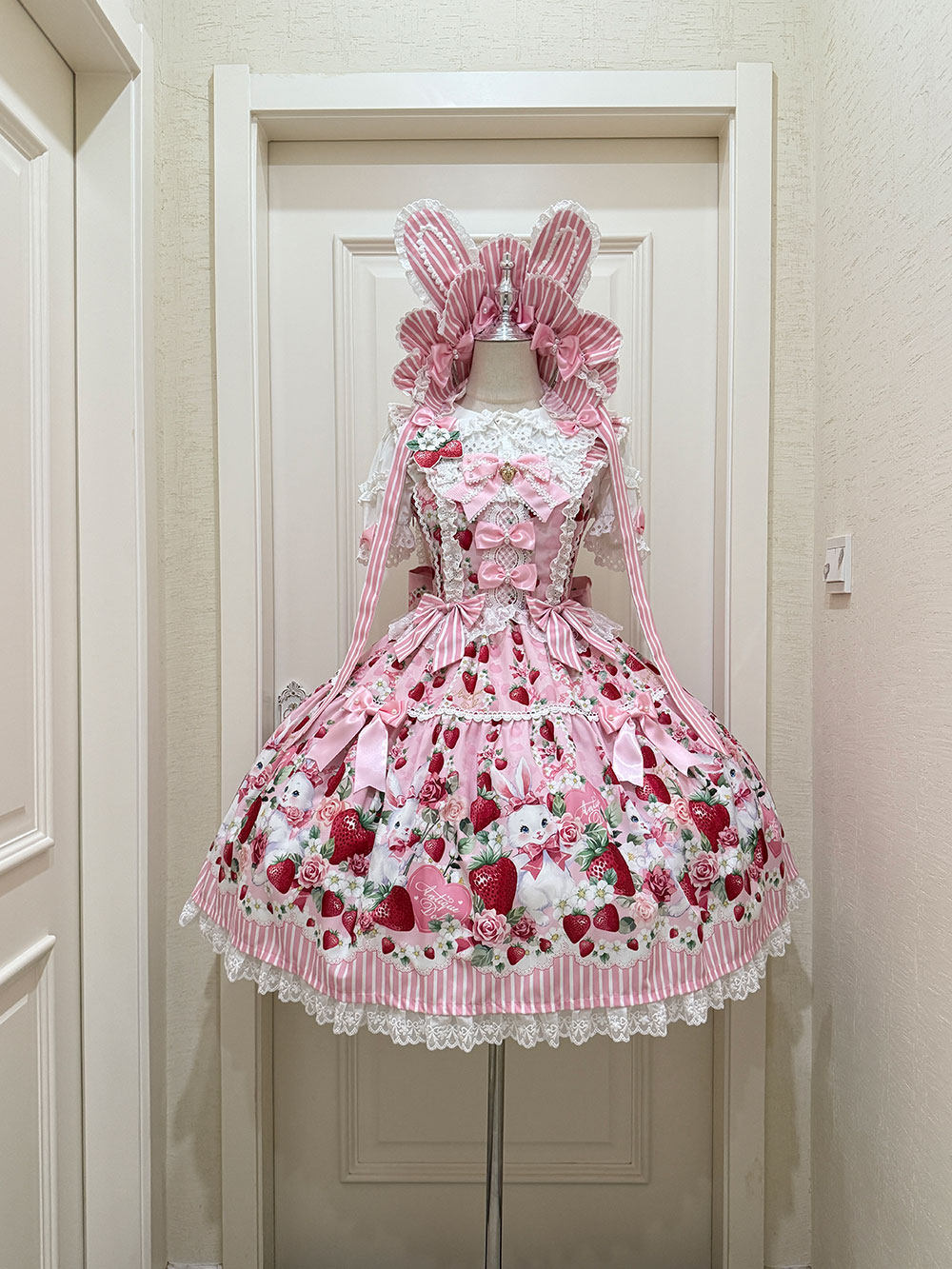 Strawberry Rebet