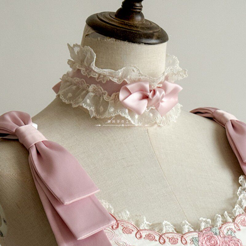 Lolita Headdress, Hairclips, Wrist cuffs and Choker