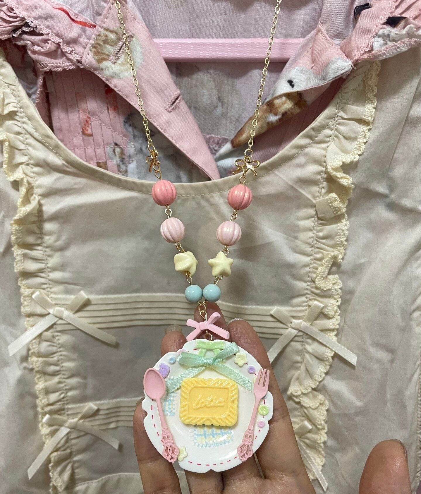 Dinner Plate Necklace