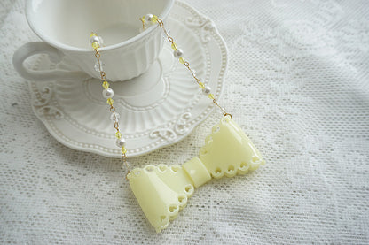 Bowknot Plastic Necklace