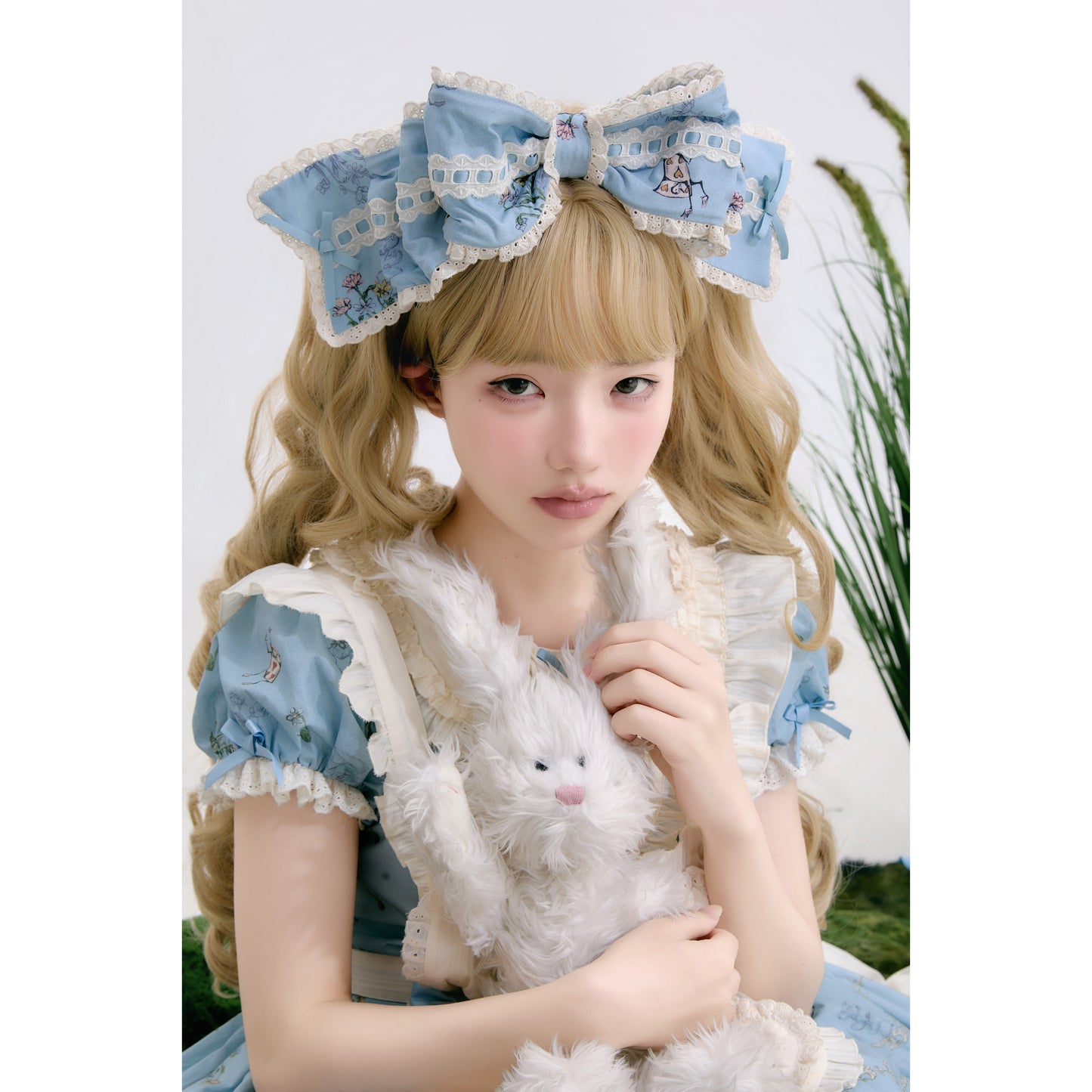 Alice accessories