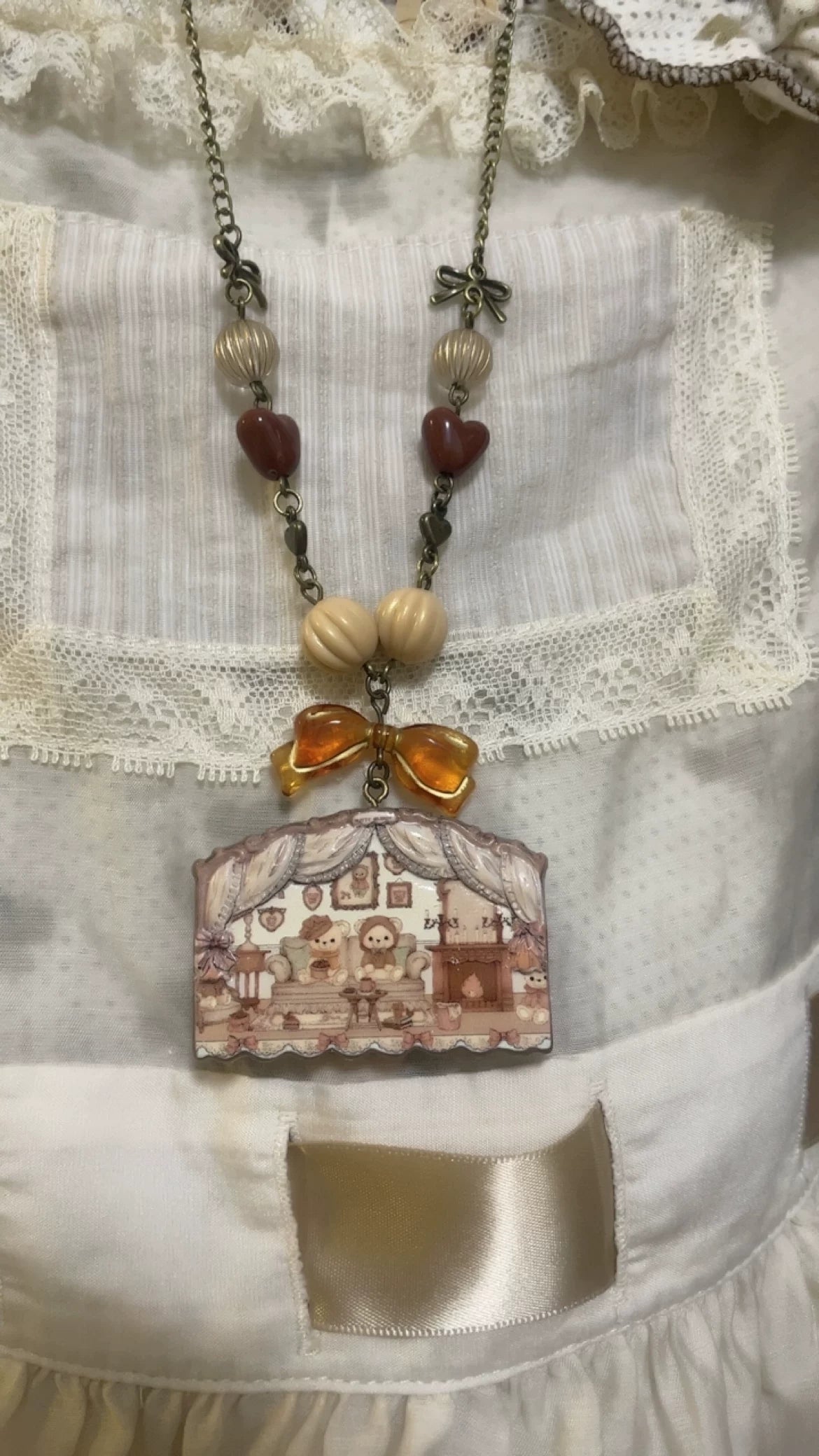 Bear Living Room Necklace