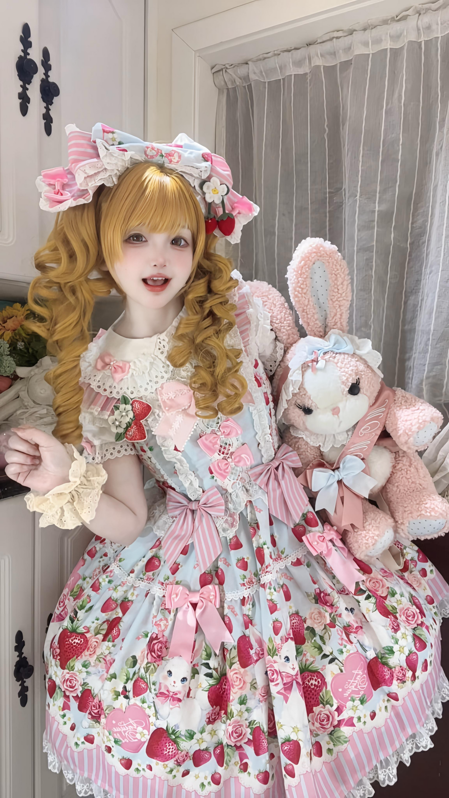 Strawberry Rebet