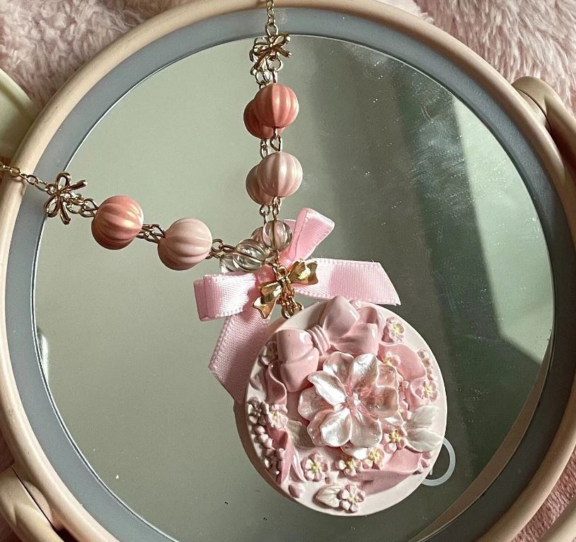 Ribbon Garden Necklace